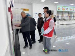 查抄人员同步开展“精准化”食物平安宣传